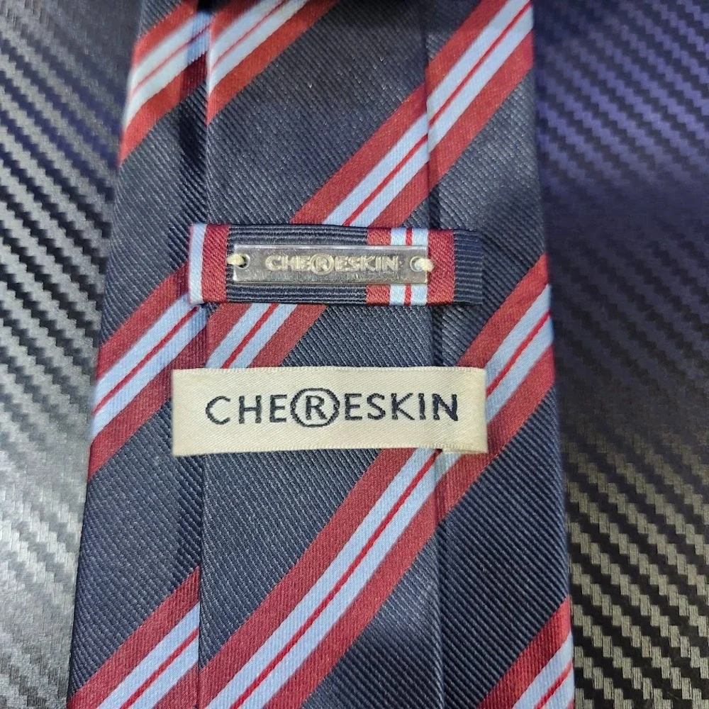 Chereskin black red